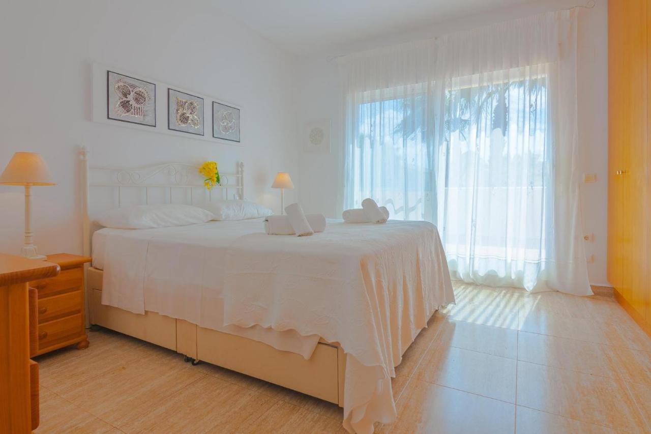 Villas Guzman Margaret Калпе Екстериор снимка
