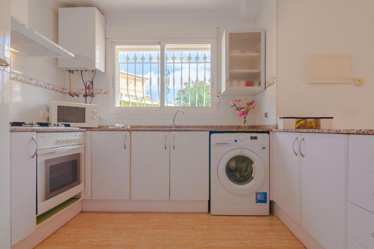 Villas Guzman Margaret Калпе Екстериор снимка