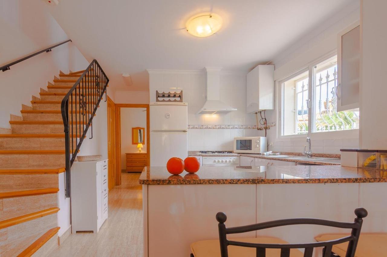Villas Guzman Margaret Калпе Екстериор снимка