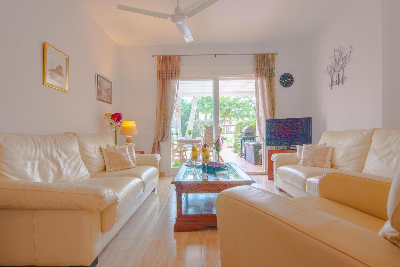 Villas Guzman Margaret Калпе Екстериор снимка