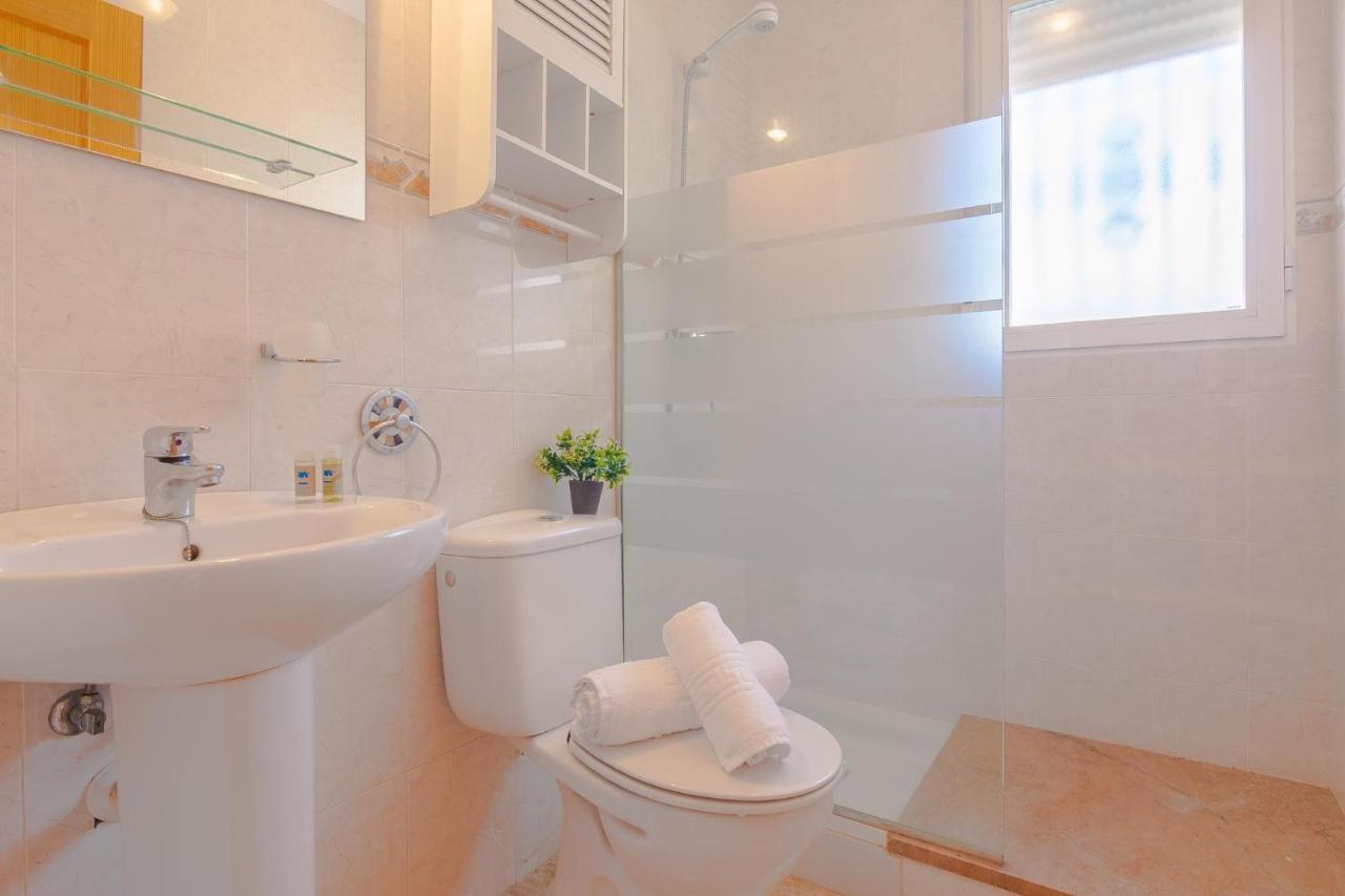 Villas Guzman Margaret Калпе Екстериор снимка